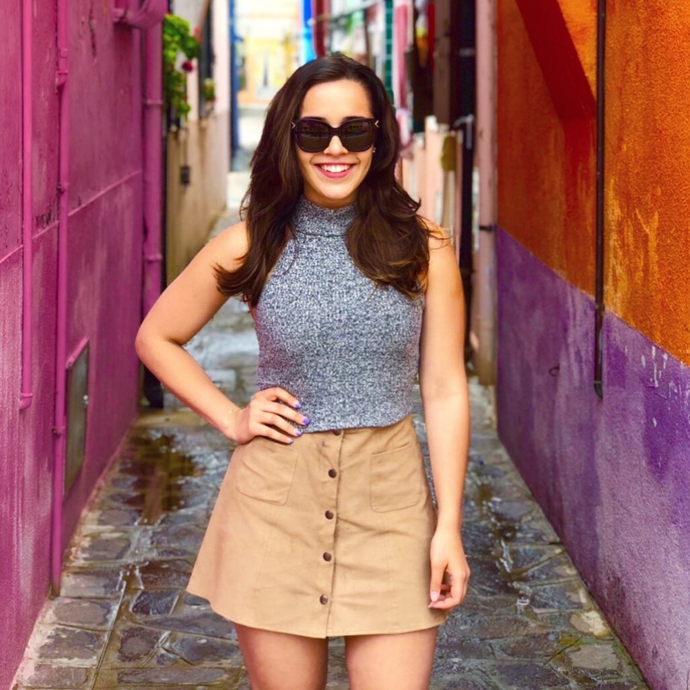 Meet your Posher, Paola